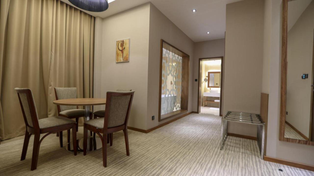 V Boutique Hotel Джедда Экстерьер фото